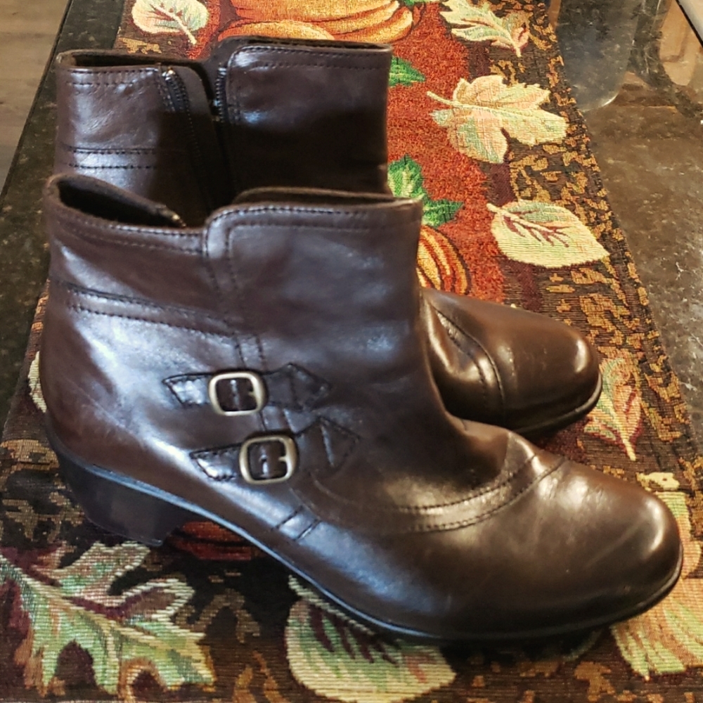 Clarks Ankle Boots, Brown, Size 7.5